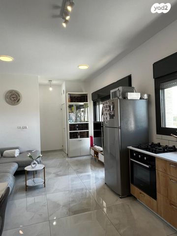 דירה, שדרות נווה יעקב 24, נווה יעקב, ירושלים