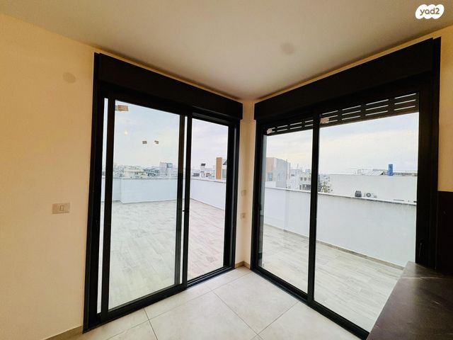 גג/ פנטהאוז, מירון 1, נווה שאנן, תל אביב יפו