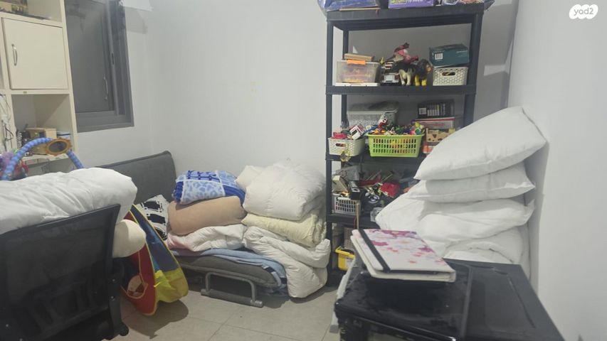 דירה, הרבי מלובאוויטש 19, השחר, דימונה