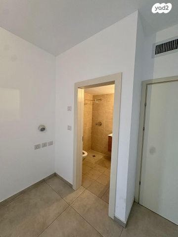 גג/ פנטהאוז, מירון 1, נווה שאנן, תל אביב יפו