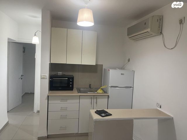 דירת גן, ז'בוטינסקי 14, צור שלום, קרית ביאליק