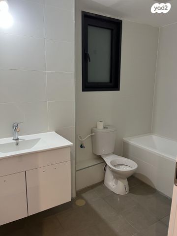 דירה, הרב שלום שבזי 201, פסגות אפק, ראש העין