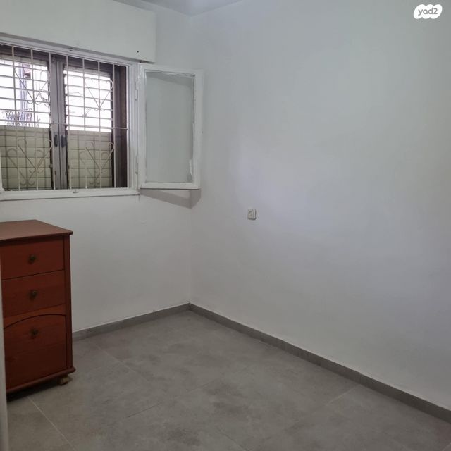 דירה, ראש פינה 21, נווה רם, שיכון מזרחי, רמת גן