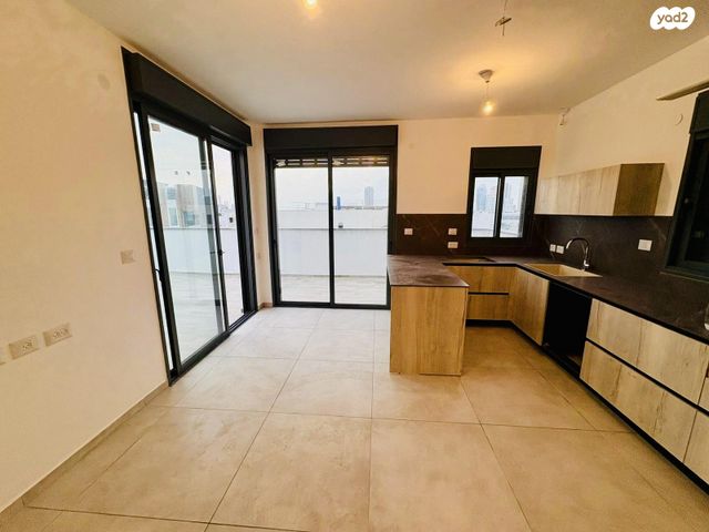 גג/ פנטהאוז, מירון 1, נווה שאנן, תל אביב יפו