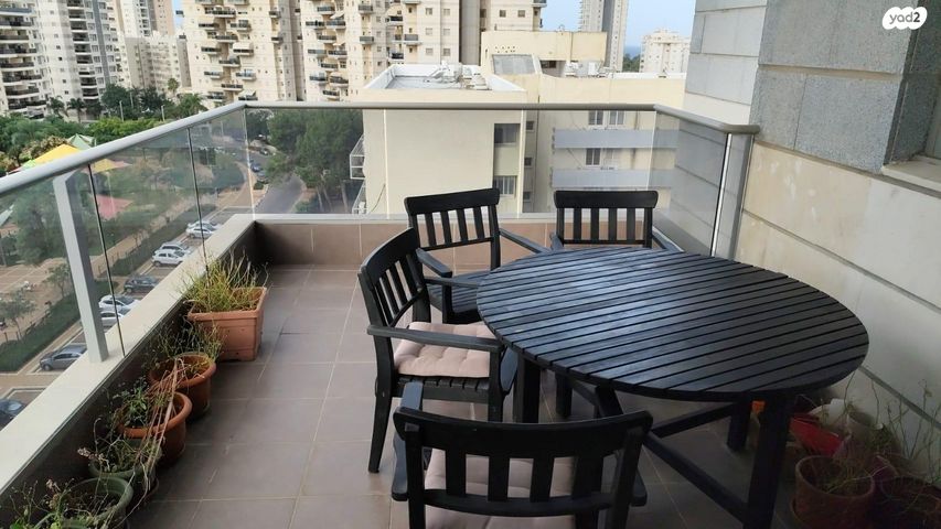 דירה, שמחה ארליך 26, נאות שקד, נתניה