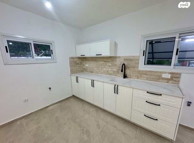 משק חקלאי/ נחלה, האיכרים 57, שפיר, שפיר