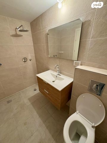 גג/ פנטהאוז, מירון 1, נווה שאנן, תל אביב יפו