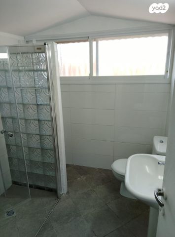 דירה, הגליל 84, נווה שאנן, חיפה