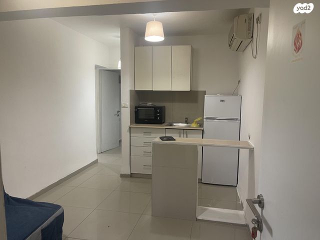 דירת גן, ז'בוטינסקי 14, צור שלום, קרית ביאליק