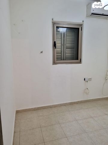 דירת גן, ירמיהו הלפרין 16, מרכז העיר דרום, נתניה