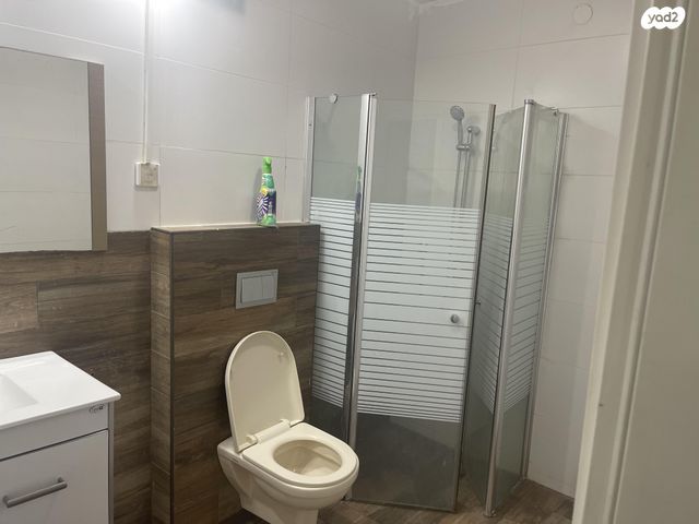 דירת גן, ז'בוטינסקי 14, צור שלום, קרית ביאליק