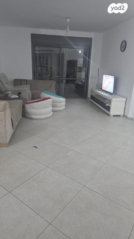 דירה, הרבי מלובאוויטש 19, השחר, דימונה