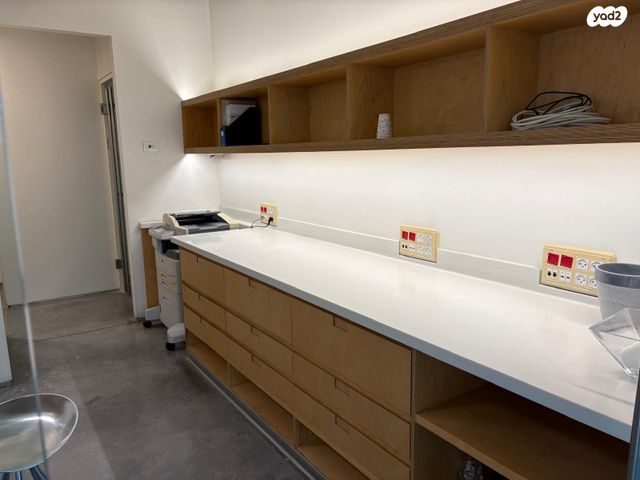 משרדים, הנדיב 71, מרכז, הרצליה