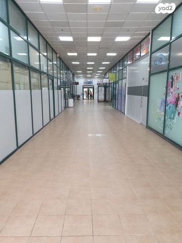 חנויות/ שטח מסחרי, צור 10, אזור תעשיה מצפה ספיר, כוכב יאיר / צור יגאל