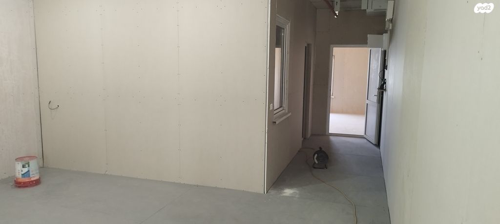 מבני תעשיה, 854 1, כיסרא סומיע, כיסרא סומיע