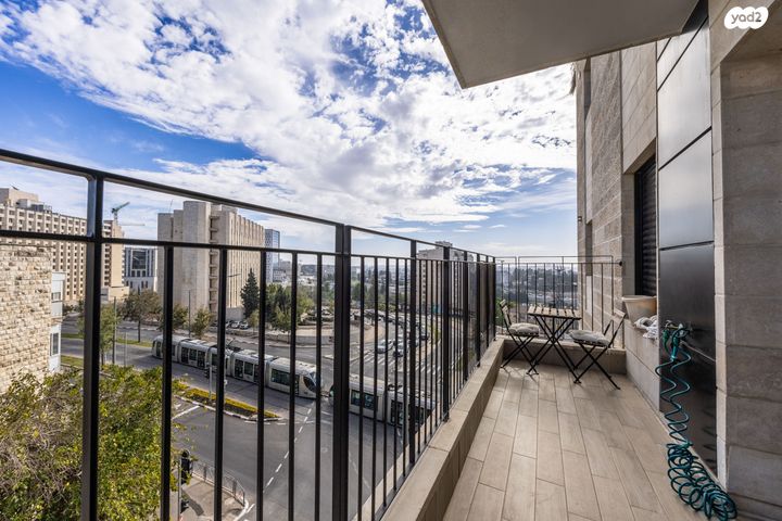 דירה, שדרות הרצל, קרית משה, ירושלים