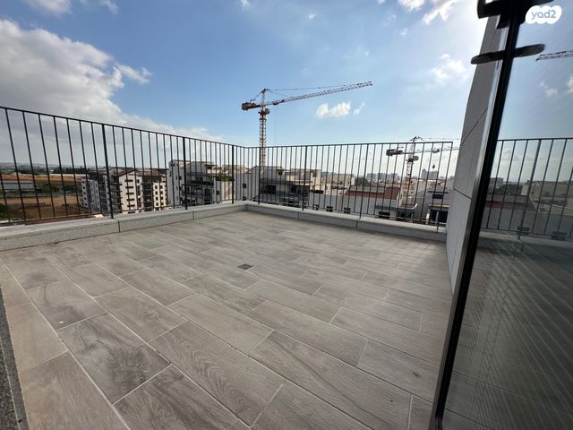 דופלקס, עלי מוהר, נווה זמר, רעננה