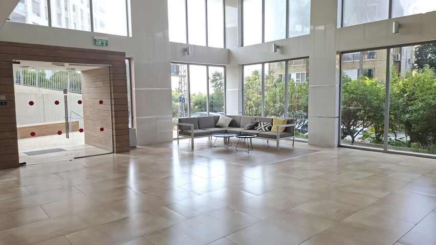 דירה, פרוג, שכונת חשמונאים, מרכז העיר א, רמת גן