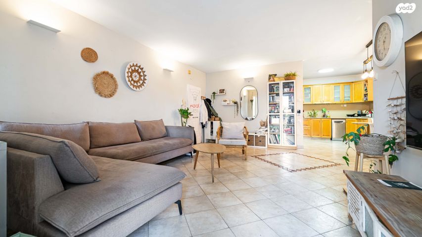 דירה, אריה בן אליעזר 47, נווה יהושע, ערמונים, רמת גן