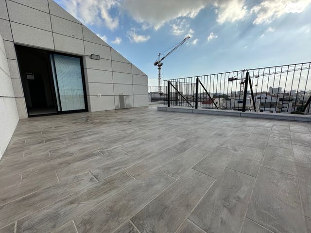 גג/ פנטהאוז, בני אמדורסקי, נווה זמר, רעננה