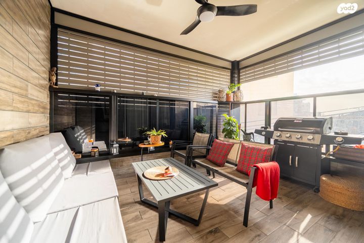 דירה, אריה לוין, פתח תקווה