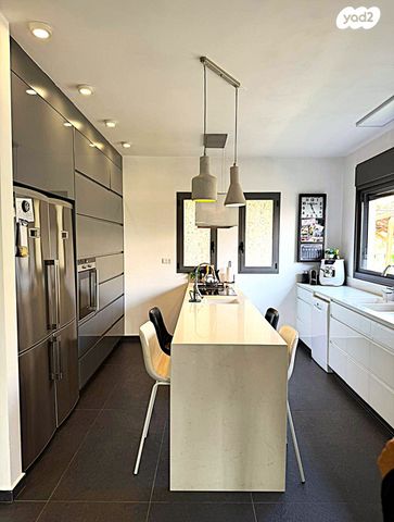 בית פרטי/ קוטג', פרוד