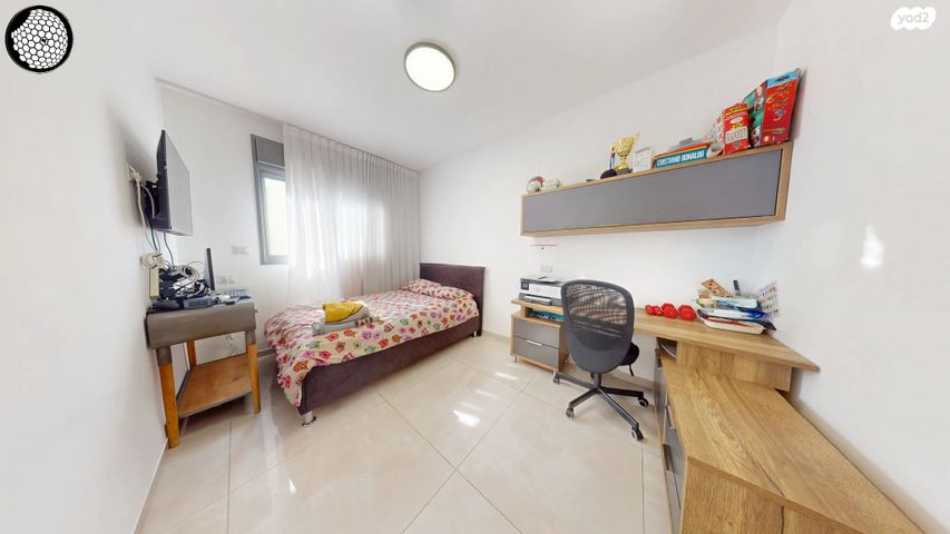 דירה, יצחק שמיר, גבעת הרקפות, קרית ביאליק