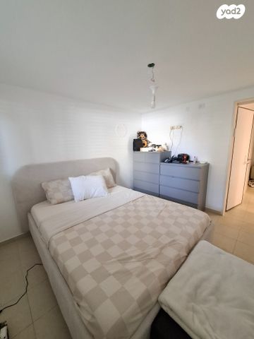 דו משפחתי, יפתח 17, הנחלים, כפר יונה