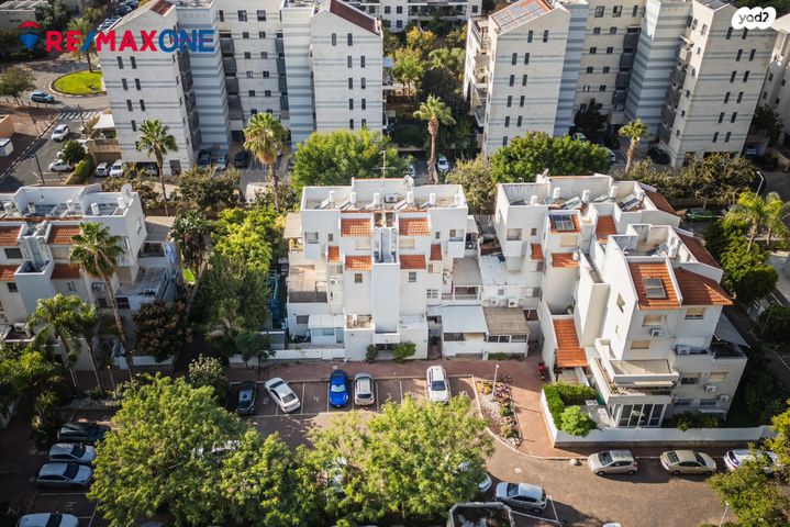 דירת גן, עפרוני 4, כפר סבא