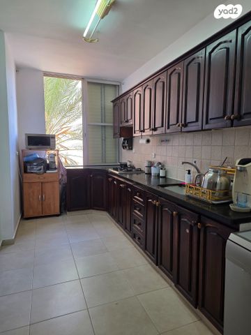 הרב בר שאול 