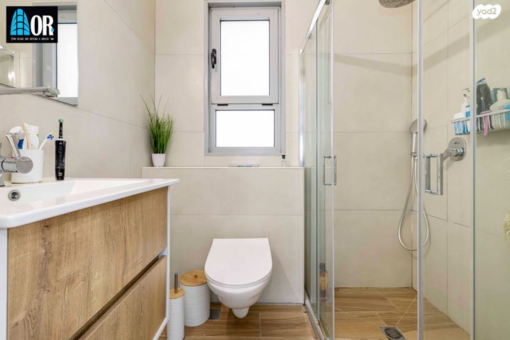 דירת גן, פארק המושבה, באר יעקב