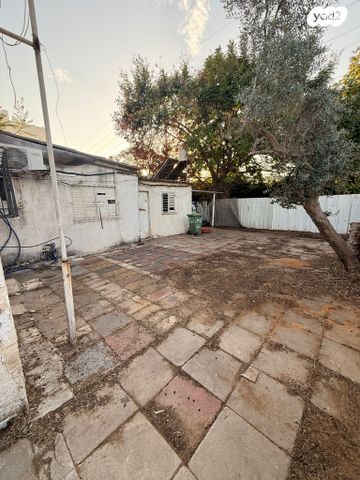 בית פרטי/ קוטג', יוטבתה 22, חולון