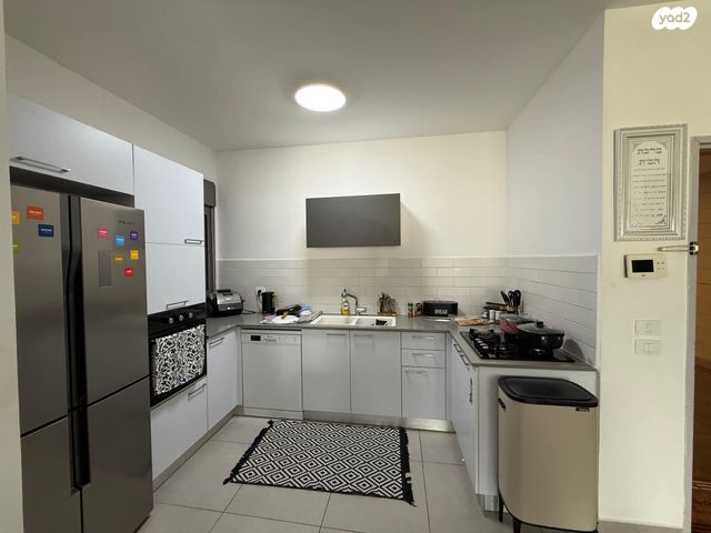 גג/ פנטהאוז, ברקת, אבני חן, חריש