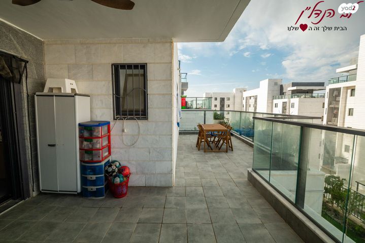 דירה, שמעון פרס, מורשת, מודיעין מכבים רעות