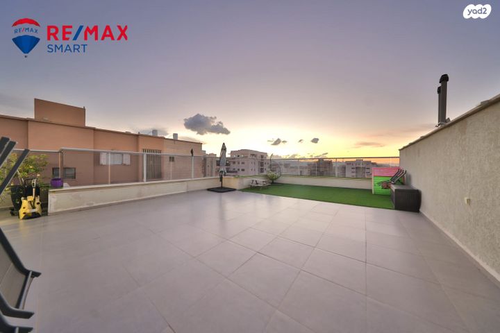 גג/ פנטהאוז, העצמאות, מרכז העיר, קרית אתא