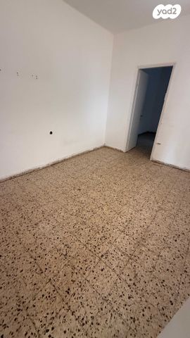 דירת גן, אריה בן אליעזר 10, רמז, מערב ותיק, ראשון לציון