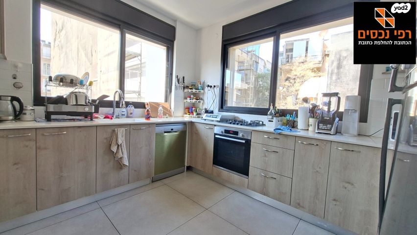 שכונת יהלום, מרכז העיר ב