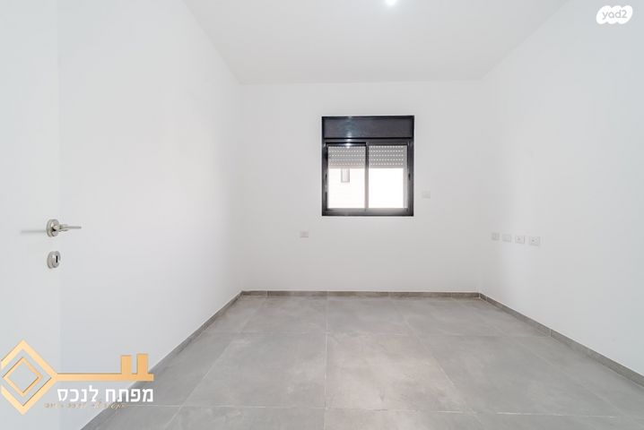 דירה, אריאל שרון, נווה שרון / שער העיר, נתיבות