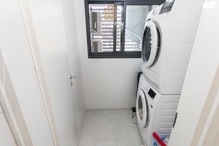 דירה, משולש עין כרמל, עתלית