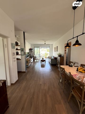 דירה, הראשונים, קרית חיים מזרחית, חיפה