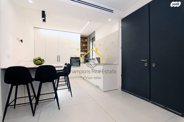 בית פרטי/ קוטג', שמורת נחל שניר, אגמים, נתניה