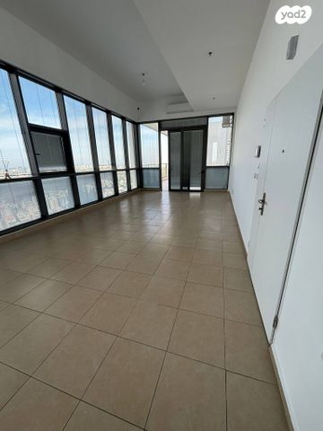 גג/ פנטהאוז, שכונת גפן, רמת גן