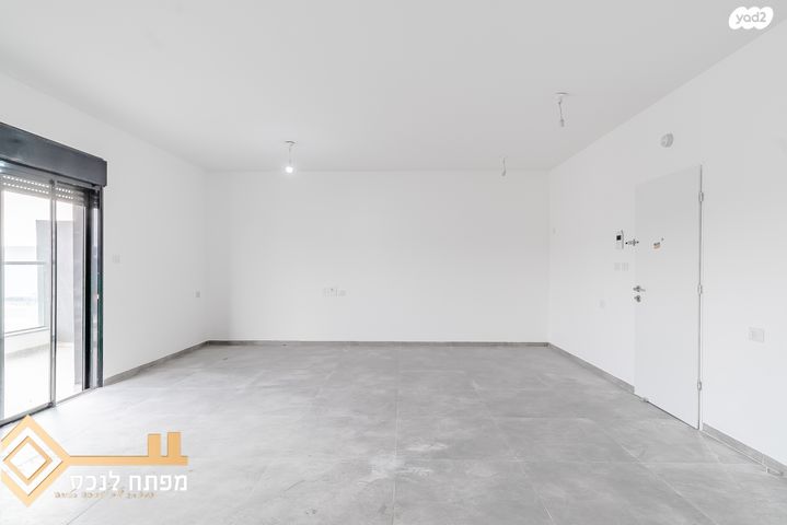 דירה, אריאל שרון, נווה שרון / שער העיר, נתיבות