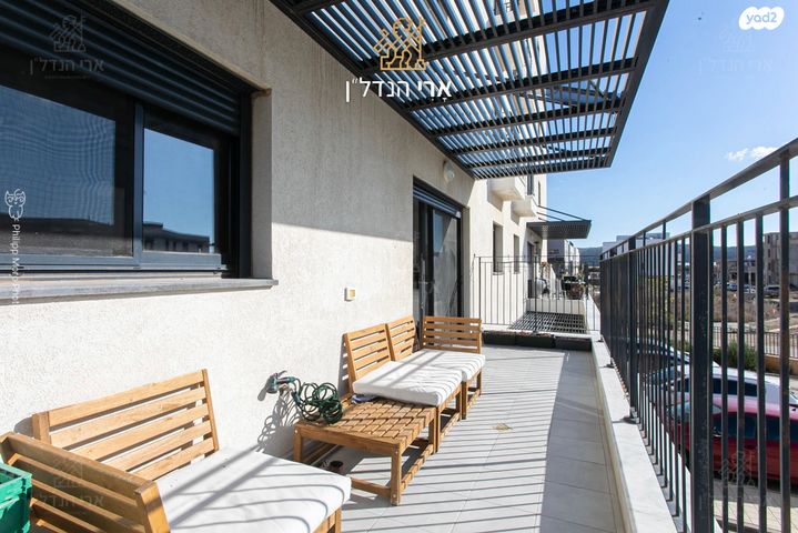 דירה, משולש עין כרמל, עתלית