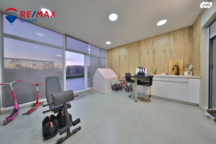 גג/ פנטהאוז, העצמאות, מרכז העיר, קרית אתא