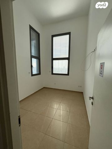 גג/ פנטהאוז, שכונת גפן, רמת גן