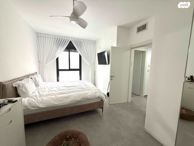 דירה, אשכולות, עמק הכרמל, נשר