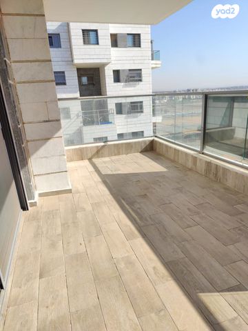 דירה, גאולה כהן, נוף השרון, נתניה