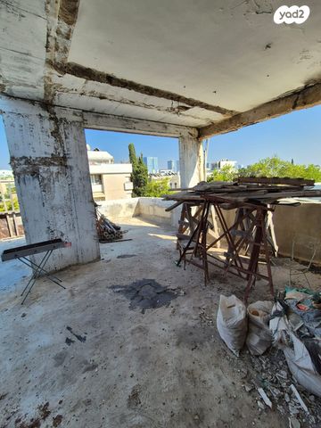 גג/ פנטהאוז, יעל, תל אביב יפו