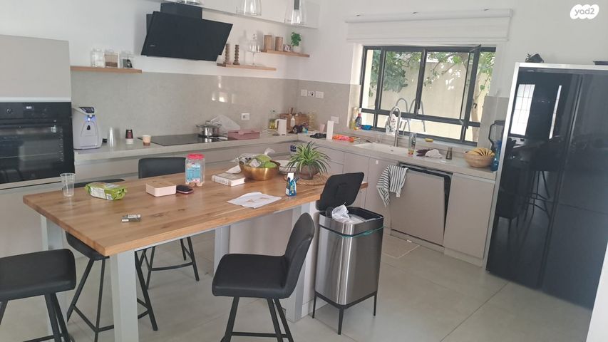 כללי, הפרדס, בת הדר, בת הדר